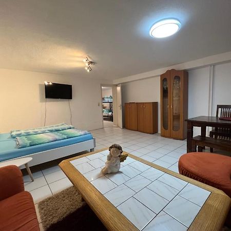 Sions Grosse Ferienwohnung Ferienwohnung Mit 3 Schlafzimmer, 2 Km Bis Zum Europapark Rust 카펠그라펜하우젠 외부 사진